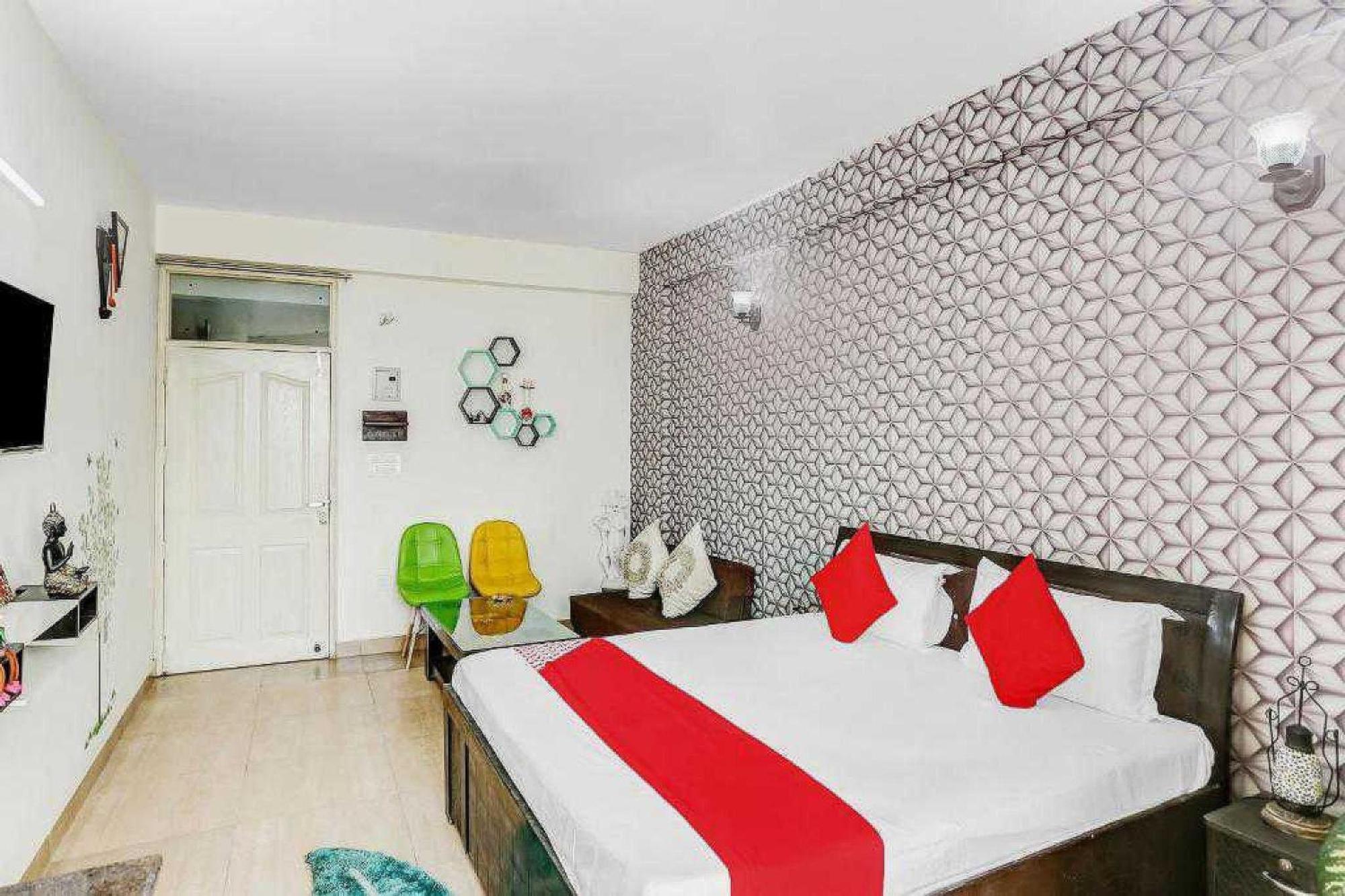 Hotel O Krishna Orchid Near Noida Sector 81 Metro Station Exterior foto